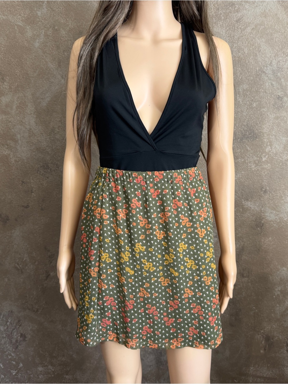 MOSSIMO Floral A-Line Mini Skirt in Olive Green Sz XS